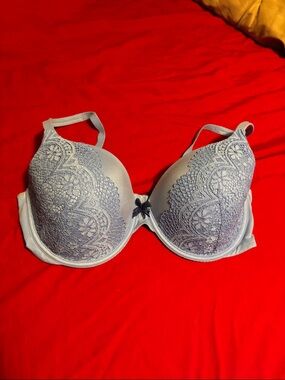 Victoria's Secret Light Gray Lace Push-Up Bra